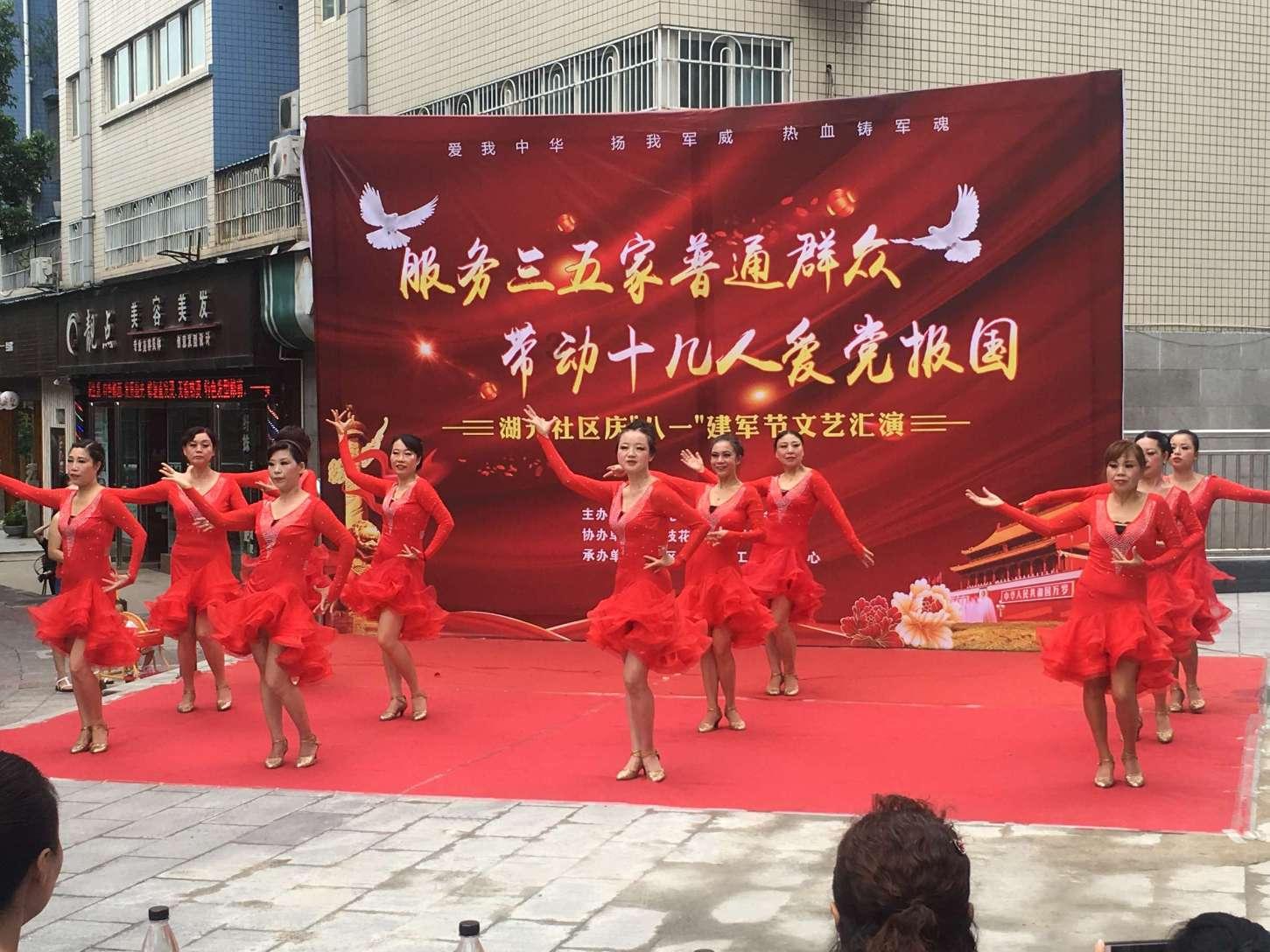 宋洋把自己渣出圈了，贡献“出轨”名台词：你真的饿了什么都吃得下 